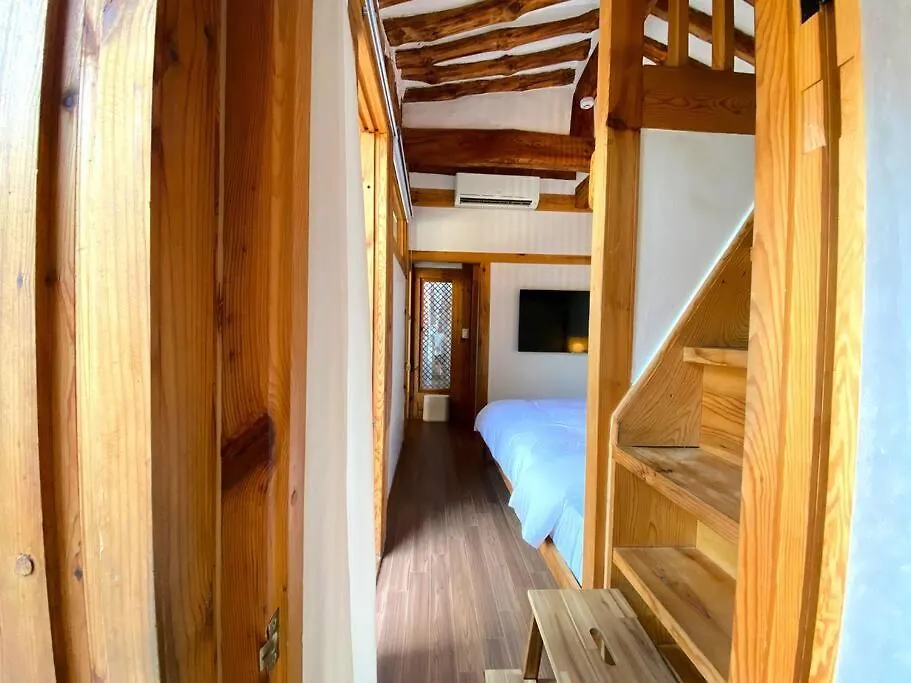 Hanok Jae L 4Br 2Bath L 9Min From Anguk Stn Seoul 0*,  South Korea