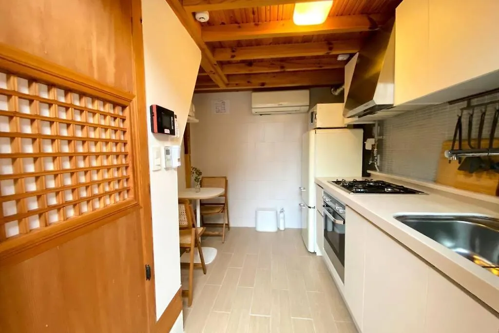 Holiday home Hanok Jae L 4Br 2Bath L 9Min From Anguk Stn Seoul