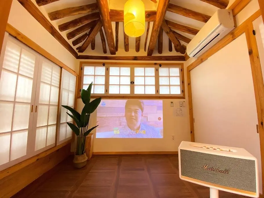 Hanok Jae L 4Br 2Bath L 9Min From Anguk Stn Seoul Holiday home