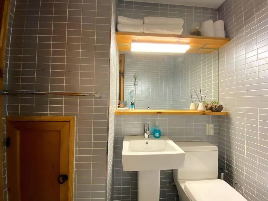 Holiday home Hanok Jae L 4Br 2Bath L 9Min From Anguk Stn Seoul
